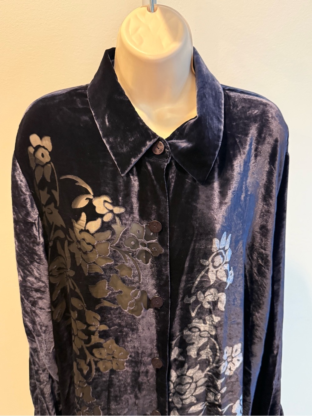 Vintage Josephine Chaus Navy Velvet Silk Floral Button Up Shirt Whimsigoth 20W